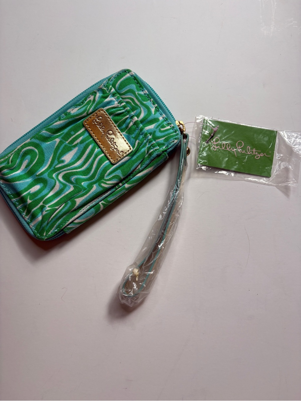 Lily Pulitzer finders keepers accessories resort white nwt wristlet wallet